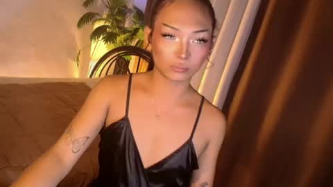 temptation_ashley online show from July 1, 2:50 pm