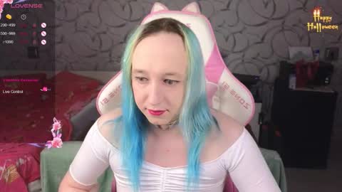 The Great And Powerful Trixie online show from November 5, 11:43 am