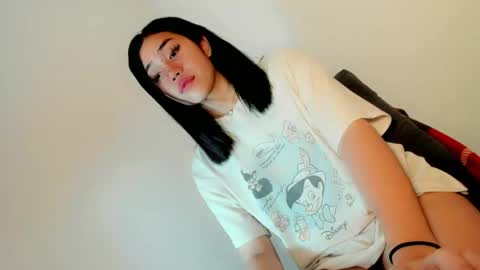 stella online show from March 24, 6:02 pm