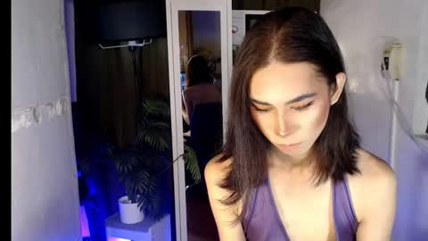 thrishafox online show from February 16, 4:38 pm