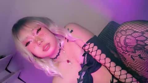 tight_elliana online show from March 30, 9:16 pm