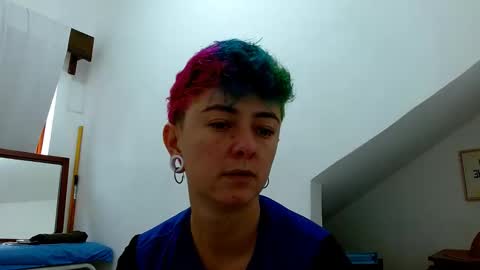 Blue online show from November 5, 7:36 pm