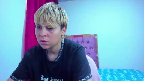 tomboygirl69 online show from September 28, 7:13 pm