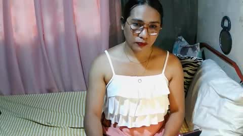 transhottie28 online show from September 20, 8:31 am