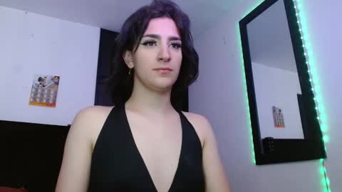 triana_damelio online show from November 10, 9:27 pm