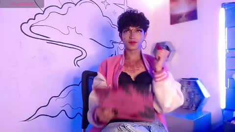 trinity_knox online show from November 19, 5:13 pm