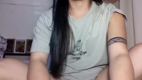 Trishia00 online show from November 22, 4:42 pm