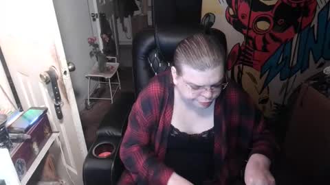 Anne online show from April 23, 11:07 am