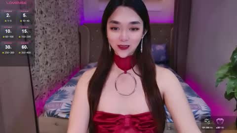 ts_yoshi_ online show from October 10, 5:58 pm