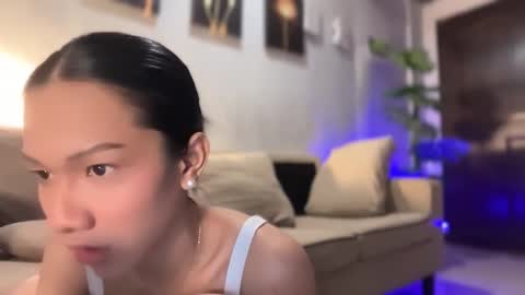 kendall online show from January 12, 2:13 pm