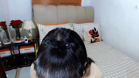 Graciella online show from February 2, 2:06 am