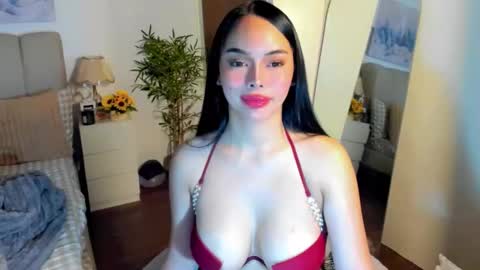 Graciella online show from April 12, 8:18 am