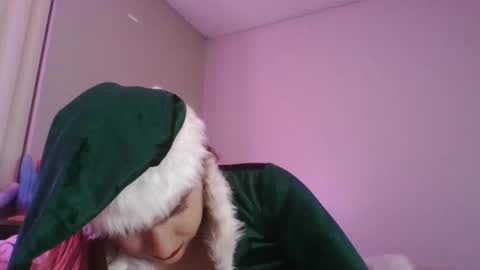 TSPhoenixEvelyn online show from December 25, 7:03 am