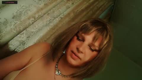 Annika online show from April 15, 10:09 am