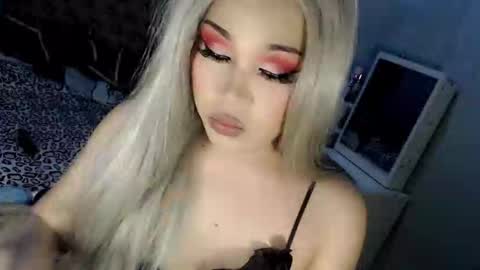 jayvie online show from September 21, 2:23 pm