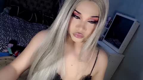 jayvie online show from October 1, 1:06 am