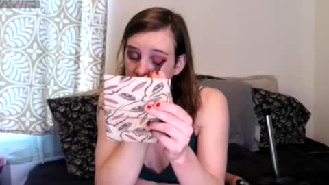 Jade Snail online show from March 3, 12:01 am