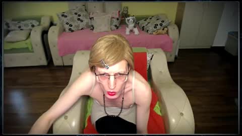 Clementine online show from February 23, 8:17 am