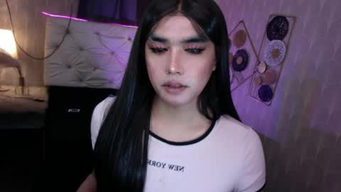 Snapshot of ultimatesexytrans chatting on October 28, 8:06 pm Alex online show from October 28, 8:06 pm