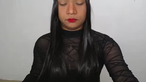 Snapshot of ur_hotcarla chatting on January 27, 1:19 pm ur_hotcarla online show from January 27, 1:19 pm