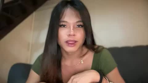 ur_new_obsession online show from January 9, 9:36 am