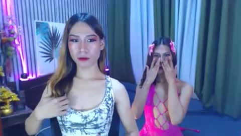 urexpensivejulia online show from April 1, 10:29 pm