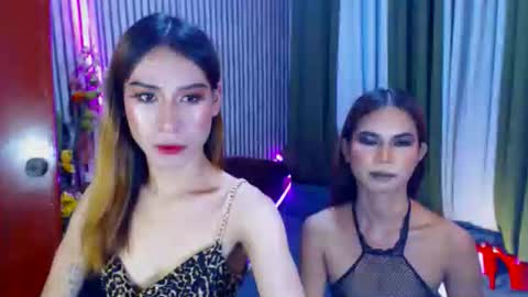 urexpensivejulia online show from April 9, 1:40 am