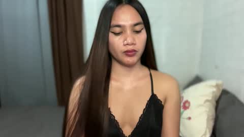 urhottylicious_cum online show from April 16, 11:44 am