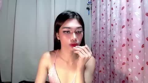 urloverjasmine_xx online show from March 15, 8:34 pm