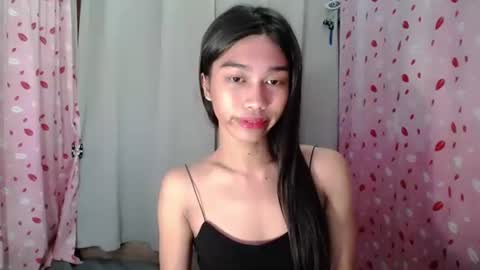 urloverjasmine_xx online show from March 29, 1:17 am