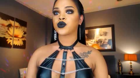 UrMajestyTyra online show from March 18, 6:34 am