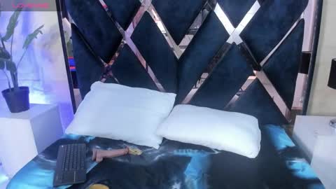 valentina online show from December 3, 6:23 pm