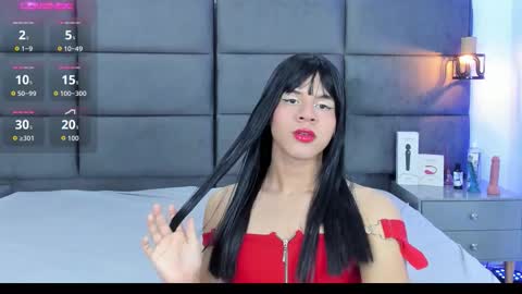 valentino moon online show from November 21, 2:34 am