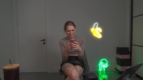 VelvetTGirl online show from March 10, 5:05 pm