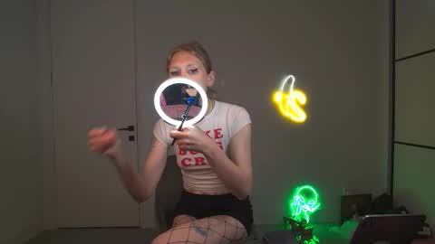 VelvetTGirl online show from March 13, 10:13 pm