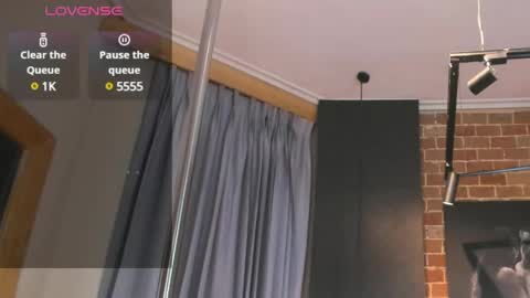 VENUS online show from January 24, 11:59 am