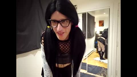 Snapshot of vicky_crossdresser chatting on October 20, 12:58 am vicky_crossdresser online show from October 20, 12:58 am