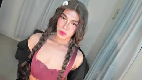 Violet online show from January 9, 5:54 pm