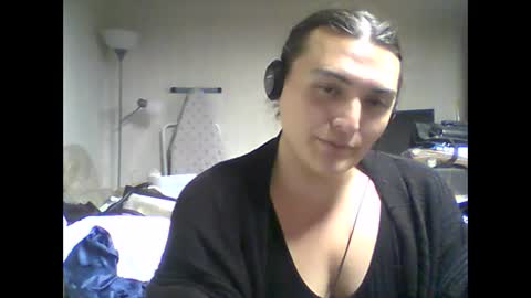 Snapshot of virgorian_enigma chatting on December 3, 4:42 am priscilla online show from December 3, 4:42 am