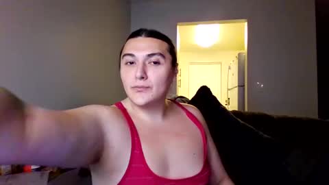 Snapshot of virgorian_enigma chatting on February 4, 3:00 am priscilla online show from February 4, 3:00 am