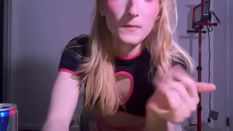 vivian layy online show from June 16, 3:20 am