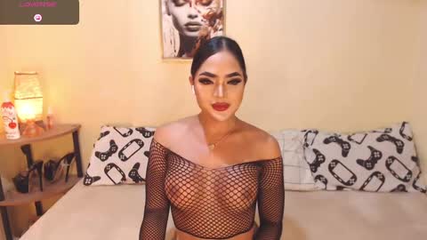 sam sugar online show from December 19, 11:35 pm