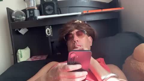 whisky_rion online show from August 1, 5:36 pm