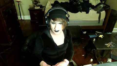 Countess of Hotdogs online show from January 12, 6:49 am