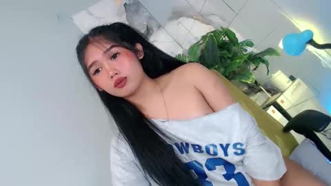 LE XI online show from March 21, 8:19 am