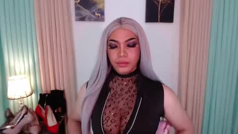 xxeroticdhaliaxx online show from November 24, 7:32 am