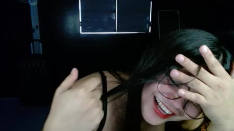 Snapshot of xxkylie_smithxx chatting on October 20, 11:08 pm Kylie Smith online show from October 20, 11:08 pm