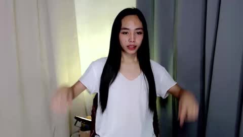 yams_kitty69 online show from November 27, 6:27 am