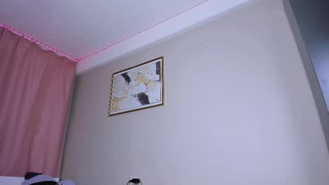 Mikaella - Mika online show from December 13, 7:42 pm