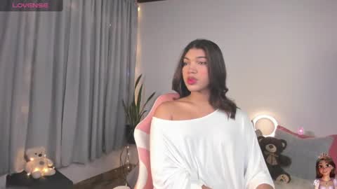 Eliza online show from August 4, 6:58 pm